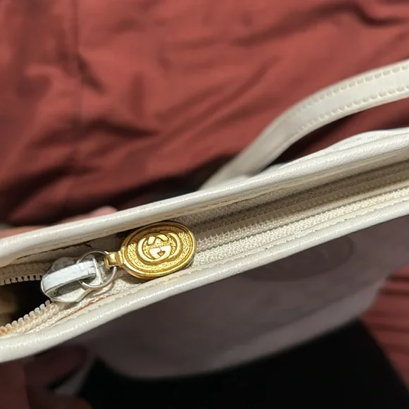 Vintage White Monogram Small Gucci Shoulder Purse - Picture 3 of 7